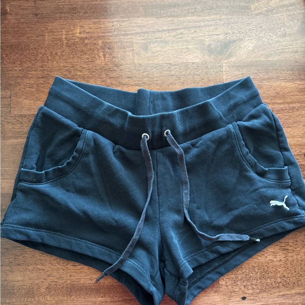Vintage Puma Women's Black Shorts